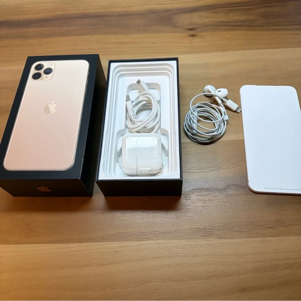 Original Apple iPhone Empty Box and Inserts/Headset/ Charg 11 Pro‎ Max Gold 64Gb